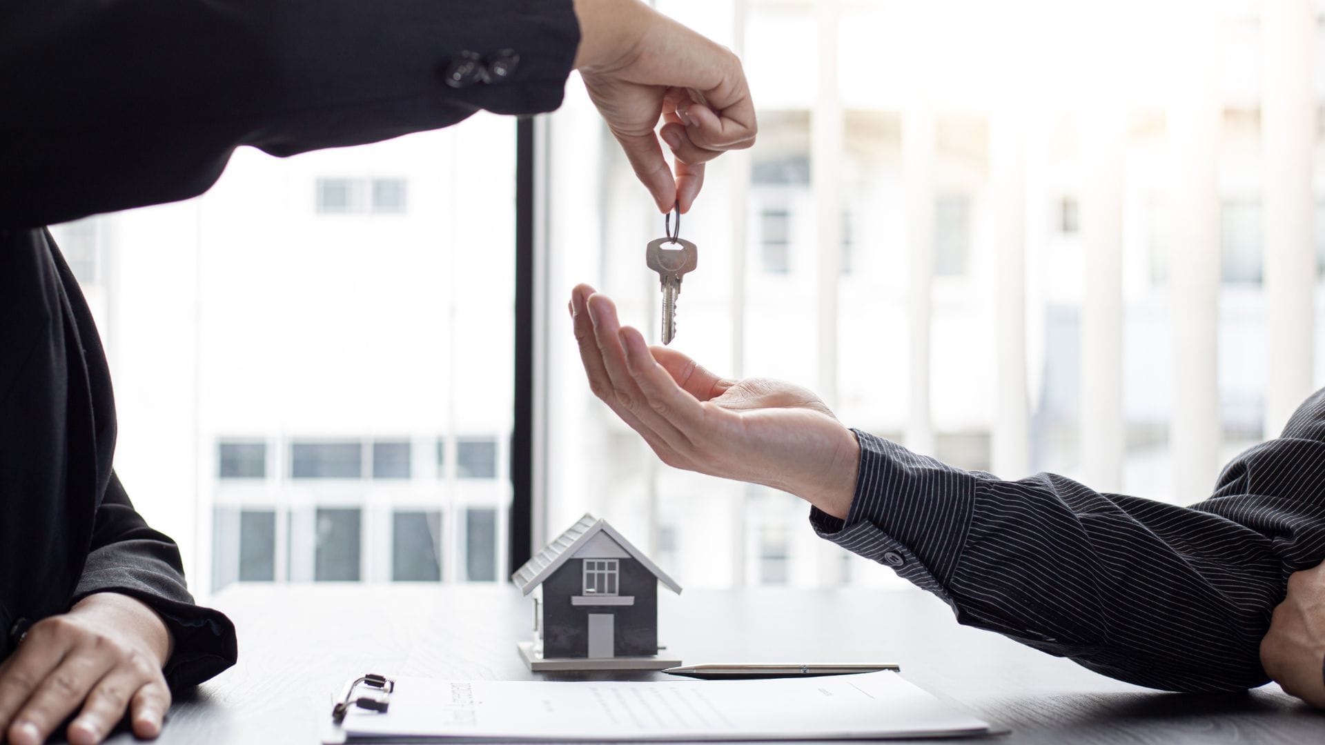 Ce trebuie sa stii cand cumperi o casa noua